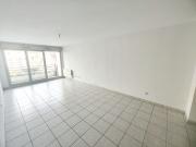 En location Appartement 3 pièces 61 m