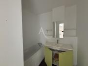 En location Appartement 3 pièces 63 m