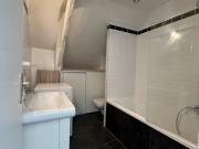 En location Appartement 3 pièces 63 m