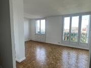En location Appartement 3 pièces 65 m