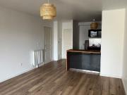 En location Appartement 3 pièces 65 m