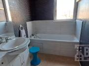 En location Appartement 3 pièces 65 m