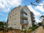 En location Appartement 3 pièces 65 m