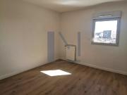 En location Appartement 3 pièces 66 m