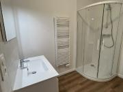 En location Appartement 3 pièces 66 m
