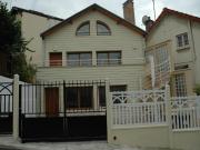 En location Appartement 3 pièces 68 m