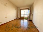 En location Appartement 3 pièces 70 m