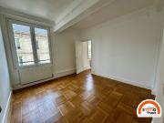 En location Appartement 3 pièces 71 m