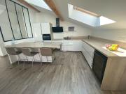 En location Appartement 3 pièces 72 m
