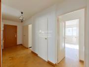 En location Appartement 3 pièces 72 m