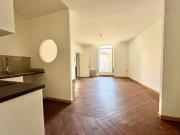 En location Appartement 3 pièces 72 m