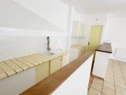 En location Appartement 3 pièces 73 m