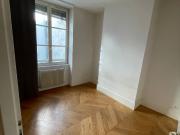 En location Appartement 3 pièces 74 m
