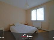 En location Appartement 3 pièces 75 m