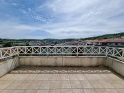 En location Appartement 3 pièces 77 m