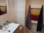 En location Appartement 3 pièces 77 m