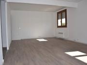 En location Appartement 3 pièces 78 m