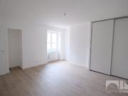 En location Appartement 3 pièces 81 m