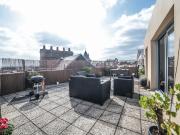 En location Appartement 3 pièces 83 m