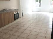 En location Appartement 3 pièces 83 m