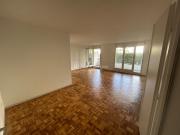 En location Appartement 3 pièces 89 m
