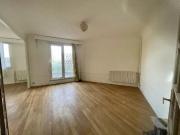 En location Appartement 4 pièces 100 m