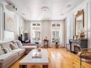 En location Appartement 4 pièces 105 m