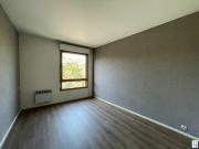 En location Appartement 4 pièces 105 m