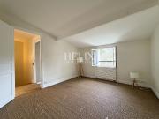 En location Appartement 4 pièces 110 m