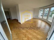 En location Appartement 4 pièces 114 m