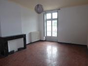 En location Appartement 4 pièces 119 m
