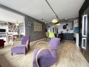 En location Appartement 4 pièces 124 m