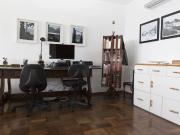 En location Appartement 4 pièces 389 m