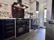En location Appartement 4 pièces 74 m