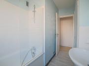En location Appartement 4 pièces 75 m