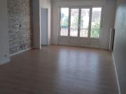 En location Appartement 4 pièces 77 m