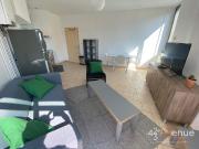 En location Appartement 4 pièces 77 m