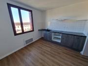En location Appartement 4 pièces 80 m
