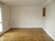 En location Appartement 4 pièces 81 m