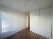 En location Appartement 4 pièces 82 m