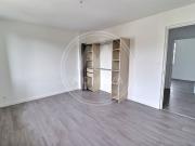 En location Appartement 4 pièces 82 m