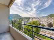 En location Appartement 4 pièces 82 m