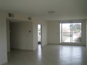 En location Appartement 4 pièces 97 m