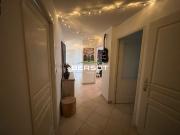 En location Appartement 5 pièces 102 m