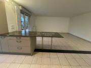 En location Appartement 5 pièces 108 m
