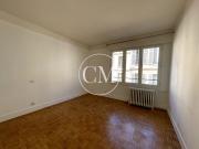En location Appartement 5 pièces 117 m