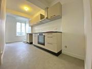 En location Appartement 5 pièces 117 m
