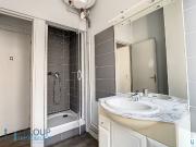 En location Appartement 5 pièces 126 m