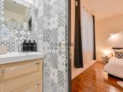 En location Appartement 5 pièces 128 m