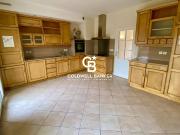 En location Appartement 5 pièces 133 m